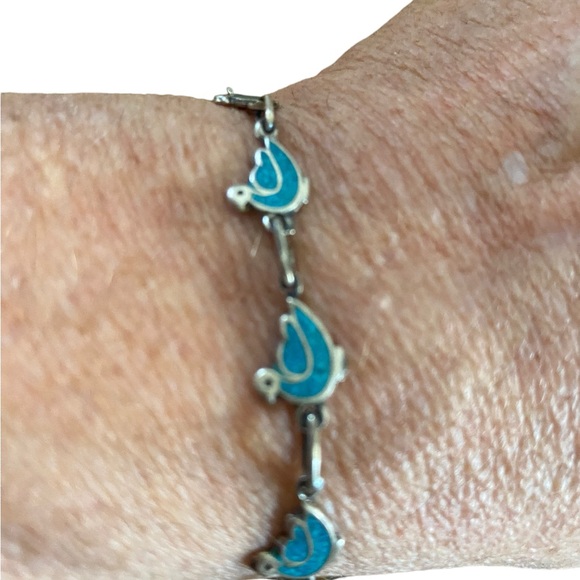 Vintage southwest birds crushed turquoise inlay in sterling silver bracelet - Picture 2 of 8